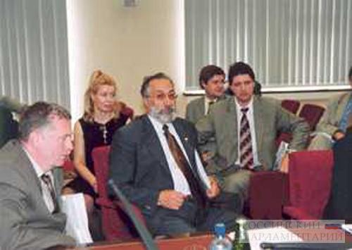 Организационное совещание по подготовке Общественного договора «Выборы-2003»